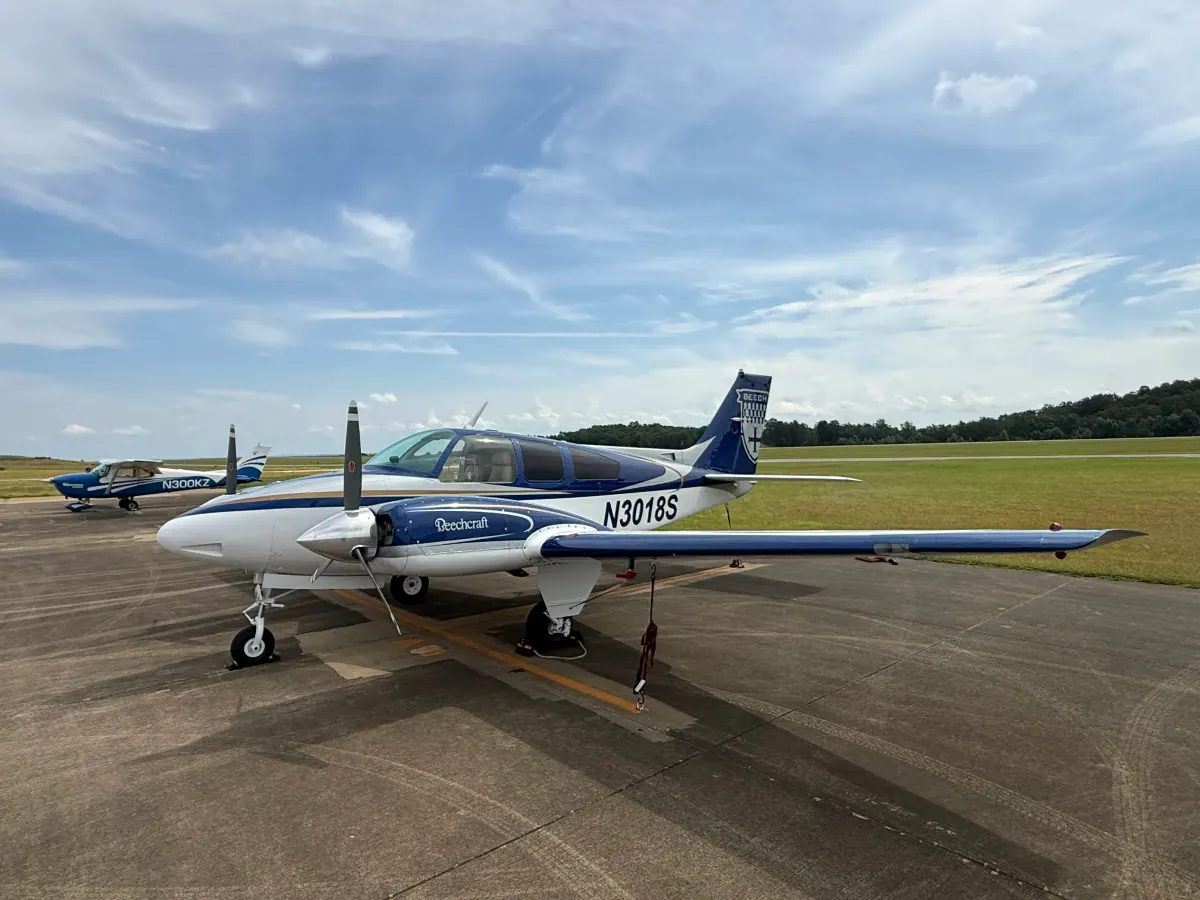 Beechcraft Baron B55 N3018S on the ramp