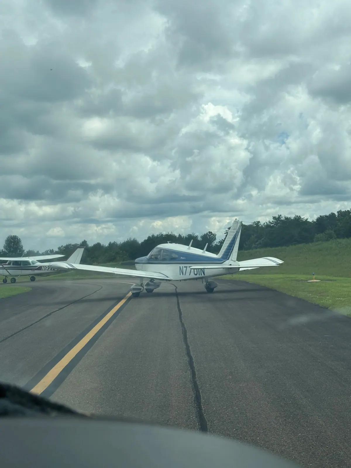 N7701N Ellie taxiing